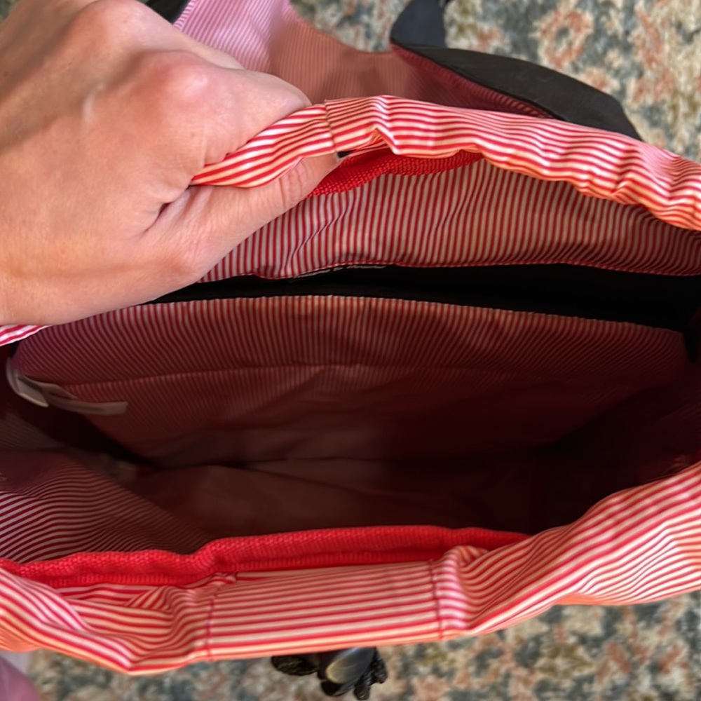 Herschel Backpack - image 4